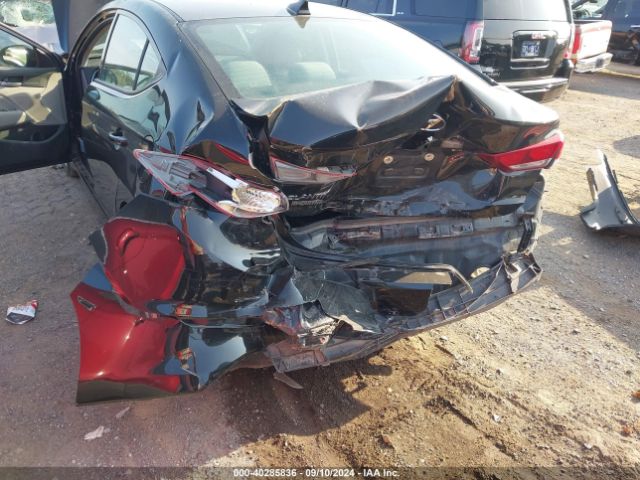 5NPD84LF0HH186266 Hyundai ELANTRA SE