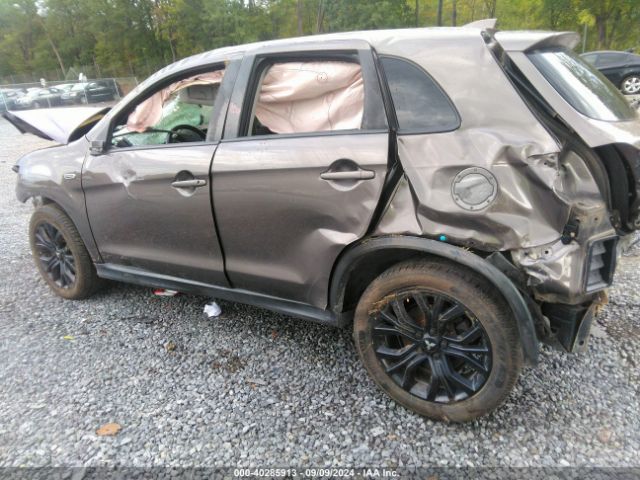 JA4AR3AU6JZ028888 Mitsubishi Outlander Sport 2.0 Le