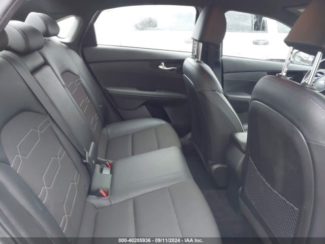 3KPF34ADXME305299 KIA Forte Gt-line