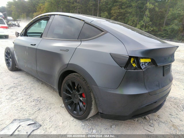 2023 TESLA MODEL Y 7SAYGDEF1PF596642 Photo 2