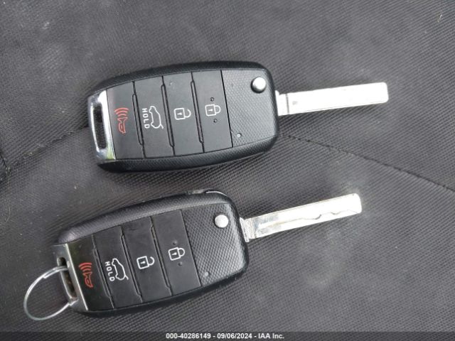 KNDJN2A2XH7447651 KIA Soul