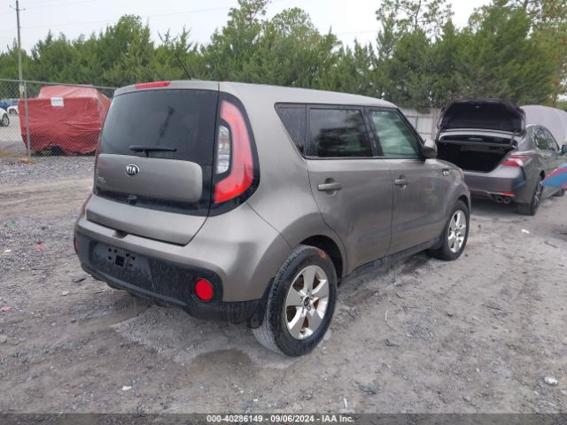 KNDJN2A2XH7447651 KIA Soul