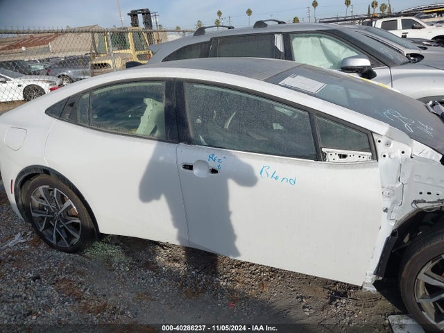 JTDACACU2P3000896 Toyota Prius Prime Xse Premium