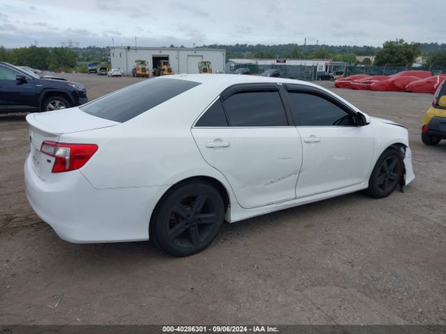 4T1BF1FKXEU473728 Toyota CAMRY SE