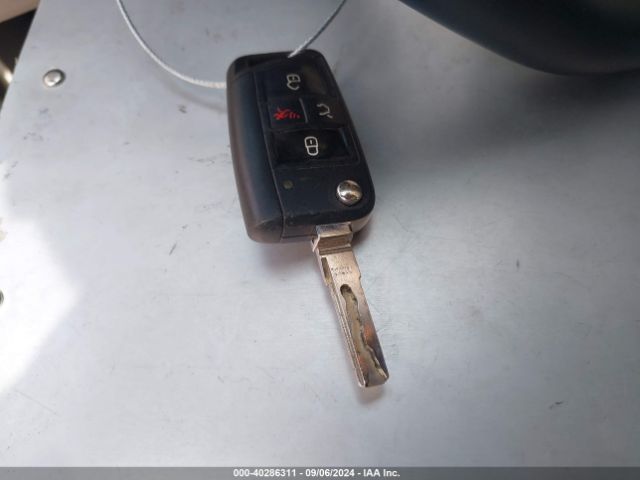 3VW217AU2GM053951 Volkswagen Golf Tsi S 4-door