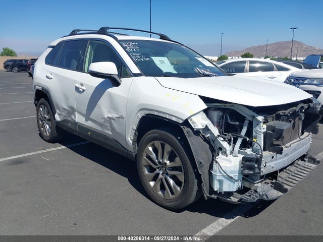 Toyota Rav4 Xle Premium 2019 JTMC1RFV1KJ002533 Image 1