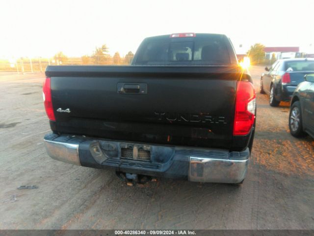 5TFUW5F14EX394405 Toyota Tundra Sr5 5.7l V8