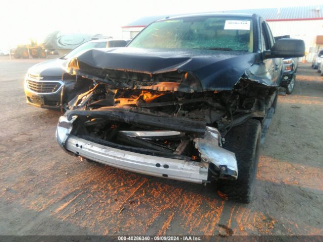 5TFUW5F14EX394405 Toyota Tundra Sr5 5.7l V8