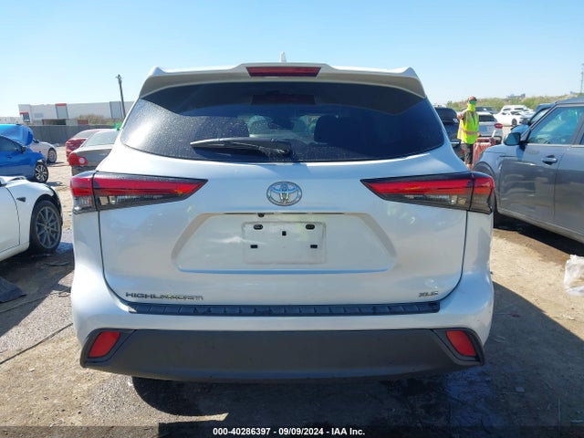 Toyota Highlander Xle 2022 5TDGZRAH6NS099831 Image 16
