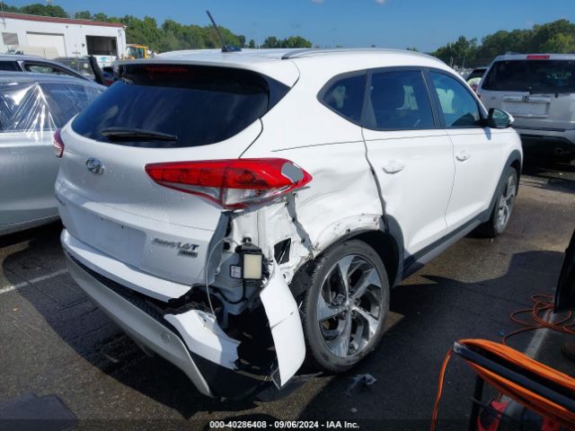 KM8J3CA22HU351389 Hyundai Tucson Sport