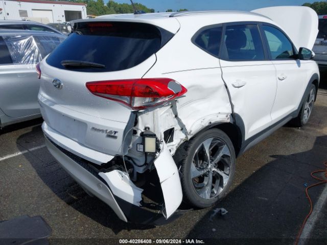 KM8J3CA22HU351389 Hyundai Tucson Sport