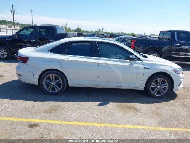 3VWCB7BU0KM221885 Volkswagen Jetta