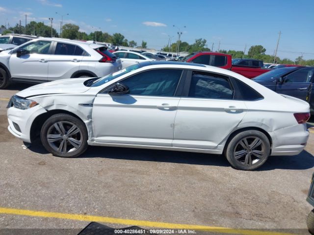 3VWCB7BU0KM221885 Volkswagen Jetta