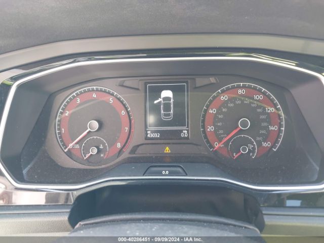 3VWCB7BU0KM221885 Volkswagen Jetta