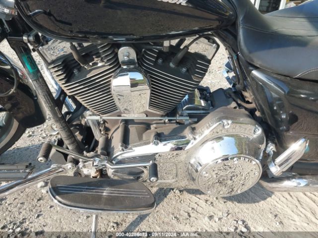 2015 HARLEY-DAVIDSON FLTRX 1HD1KHM14FB605828 Photo 8