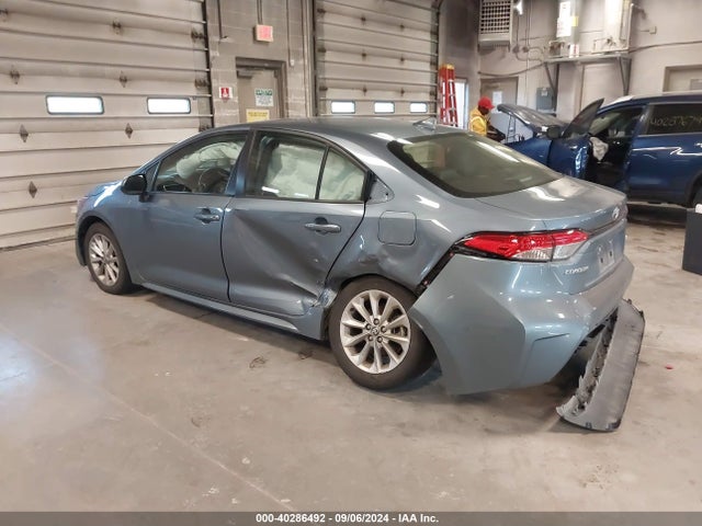 Toyota COROLLA LE 2022 JTDVPMAE4N3018008 Image 3