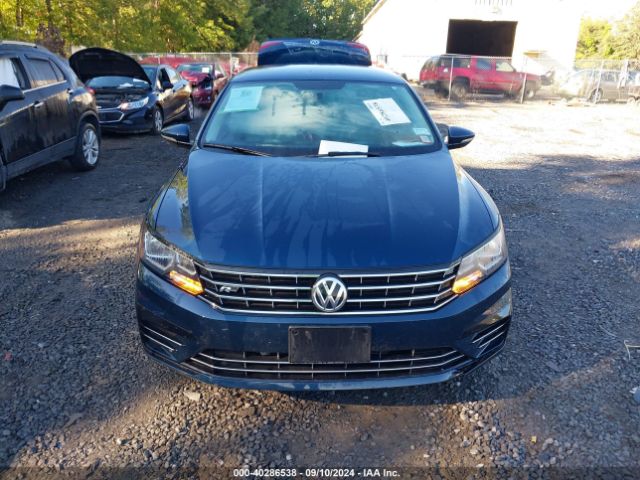 1VWAA7A3XJC018635 Volkswagen Passat 2.0t R-line/2.0t S