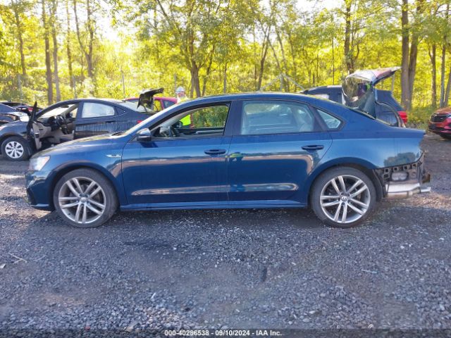1VWAA7A3XJC018635 Volkswagen Passat 2.0t R-line/2.0t S