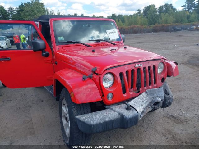 1C4BJWEG0FL563975 Jeep Wrangler Unlimited Sahara