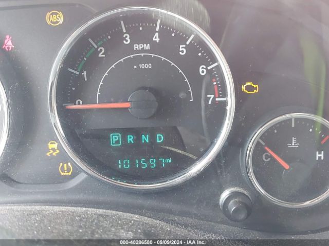 1C4BJWEG0FL563975 Jeep Wrangler Unlimited Sahara
