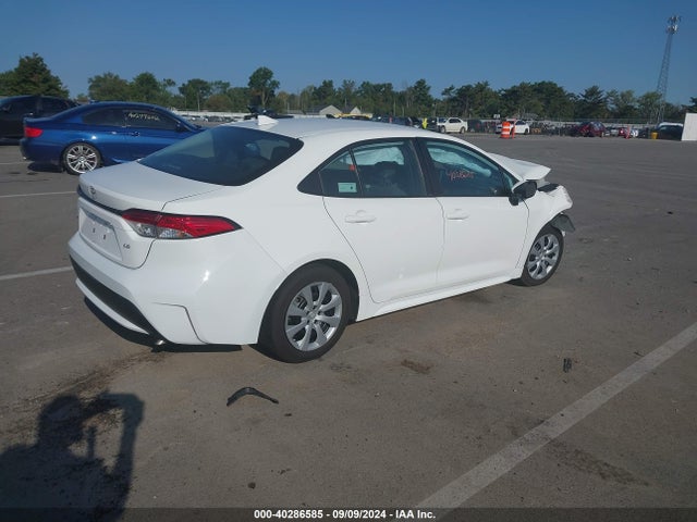 Toyota COROLLA LE 2021 5YFEPMAE3MP232641 Image 4
