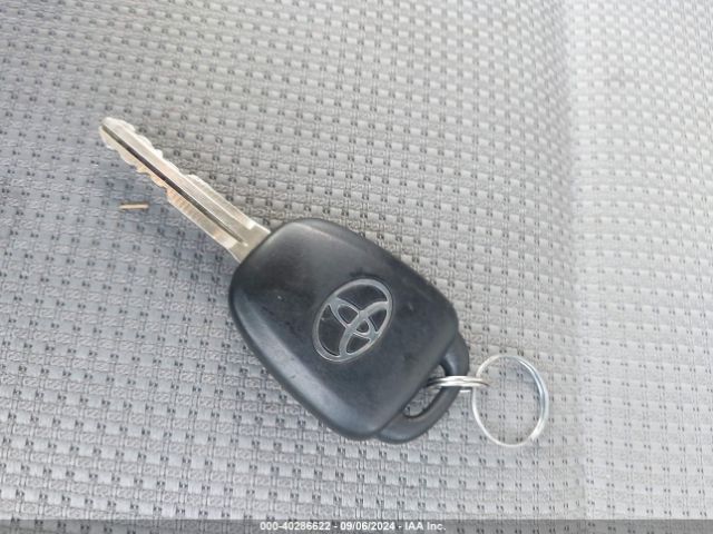 2T3RFREV3HW542263 Toyota Rav4 Xle