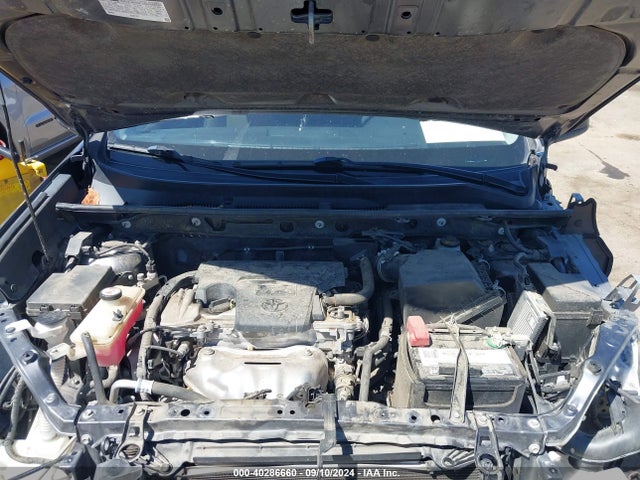 Toyota RAV4 LE 2018 JTMZFREV0JJ172555 Image 10