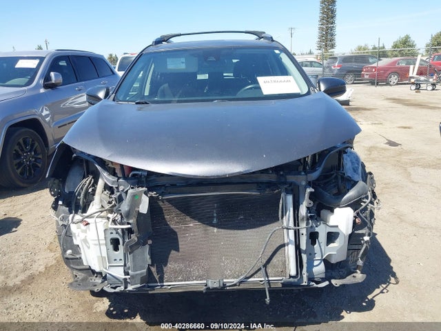 Toyota RAV4 LE 2018 JTMZFREV0JJ172555 Image 13