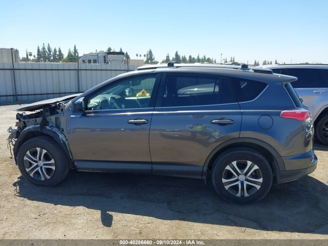 Toyota RAV4 LE 2018 JTMZFREV0JJ172555 Image 15