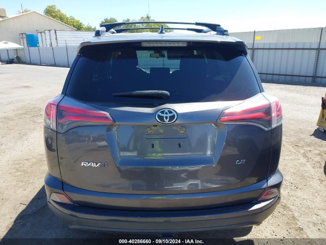Toyota RAV4 LE 2018 JTMZFREV0JJ172555 Image 17