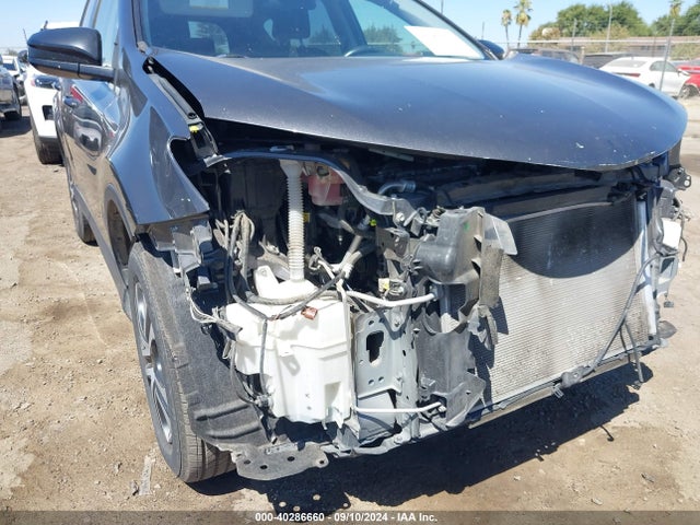 Toyota RAV4 LE 2018 JTMZFREV0JJ172555 Image 20