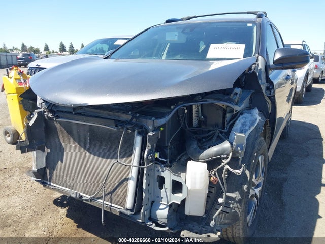Toyota RAV4 LE 2018 JTMZFREV0JJ172555 Image 6