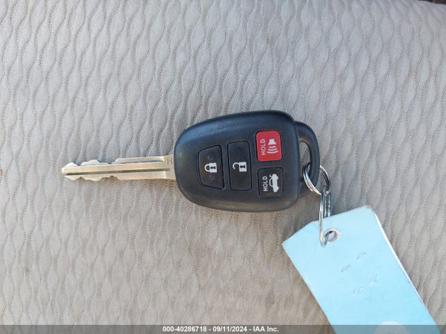 Toyota COROLLA LE 2016 2T1BURHE5GC518834 Image 11