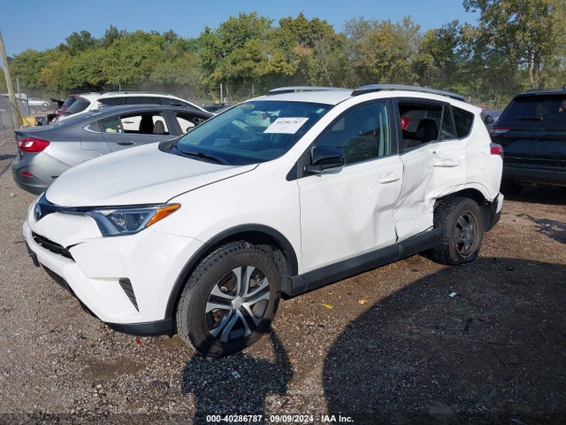 Toyota RAV4 LE 2016 2T3ZFREV5GW290496 Image 2