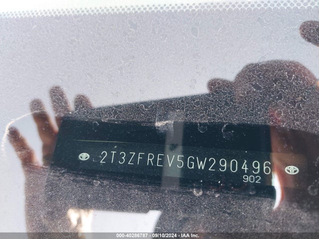 Toyota RAV4 LE 2016 2T3ZFREV5GW290496 Image 9