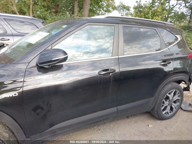 KNDERCAA3N7235818 KIA SELTOS EX