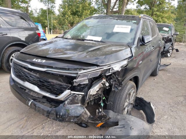 KNDERCAA3N7235818 KIA SELTOS EX