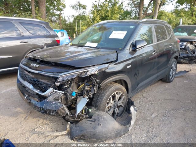 KNDERCAA3N7235818 KIA SELTOS EX