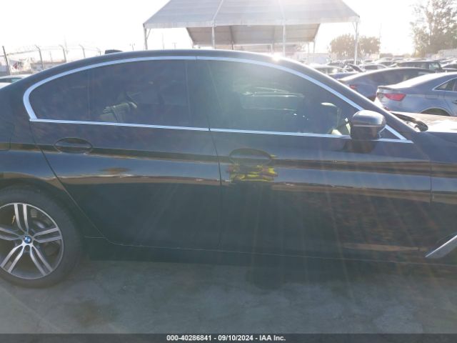WBA53BH07MWX07903 BMW 530I