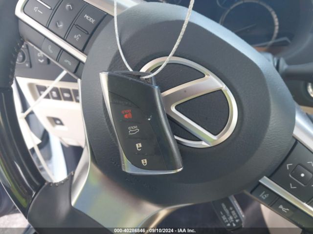 JTJAM7BX2P5355015 Lexus 460 Premium