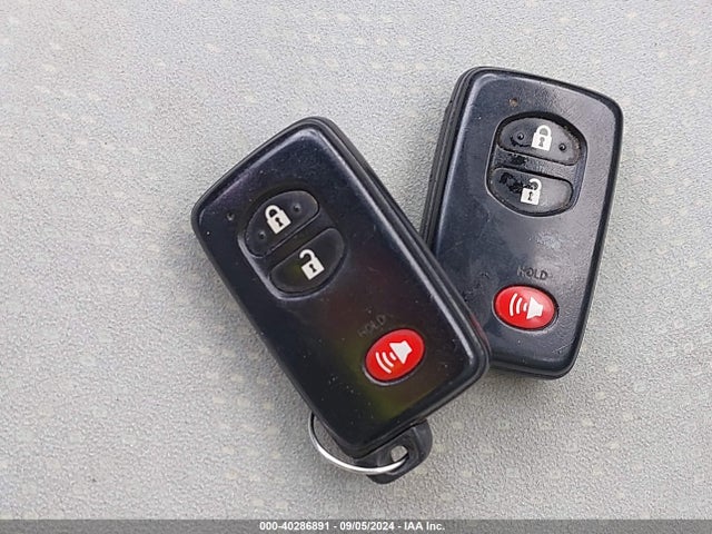 Toyota Prius V Two 2014 JTDZN3EU1EJ013587 Image 11