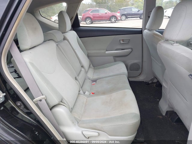 Toyota Prius V Two 2014 JTDZN3EU1EJ013587 Image 8