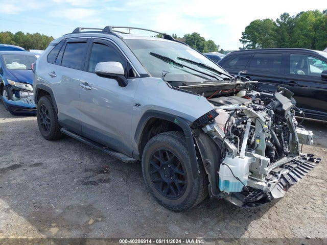 Toyota RAV4 LE 2021 2T3K1RFV8MW166197 Image 1