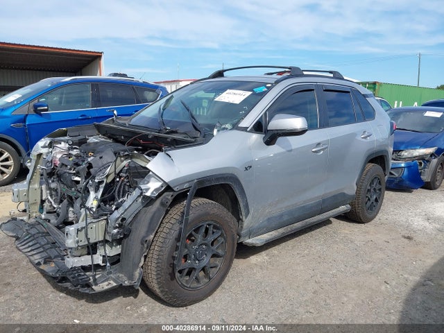 Toyota RAV4 LE 2021 2T3K1RFV8MW166197 Image 2