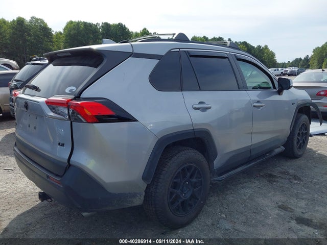 Toyota RAV4 LE 2021 2T3K1RFV8MW166197 Image 4