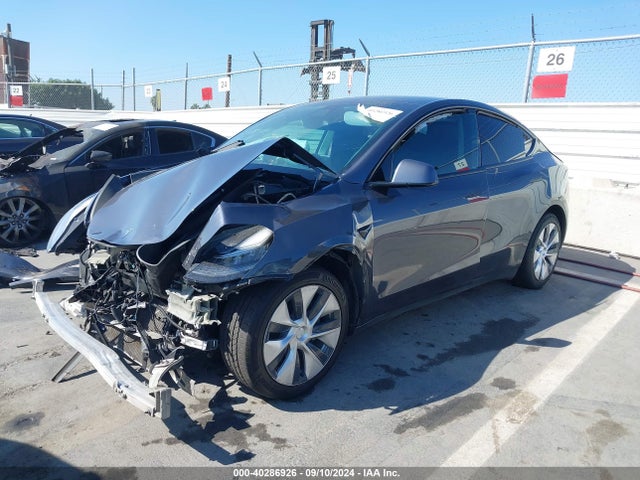 2021 TESLA MODEL Y 5YJYGDEE6MF302880 Photo 1