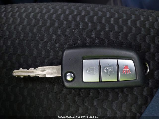 JN1BJ1CP8JW109747 Nissan Rogue Sport S
