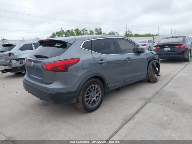 JN1BJ1CP8JW109747 Nissan Rogue Sport S