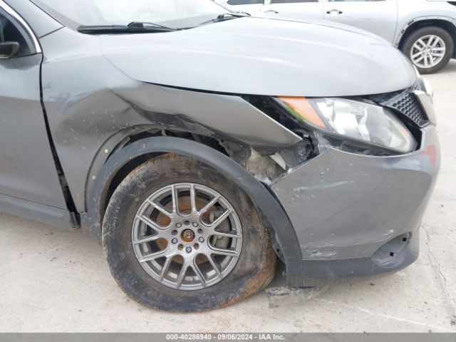 JN1BJ1CP8JW109747 Nissan Rogue Sport S