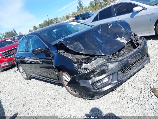2015 1HGCR3F83FA010494 main image